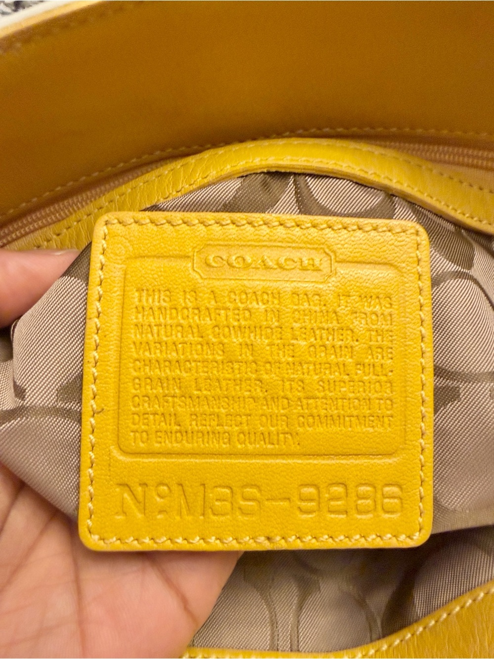Vintage Coach Hampton Carryall - Picture 6 of 13